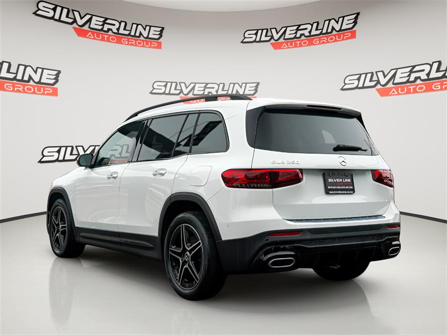 2021 Mercedes-Benz GLB GLB250's photo