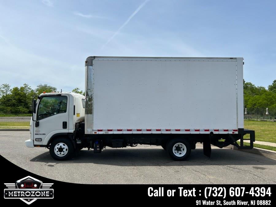 2015 Isuzu NPR-HD's photo