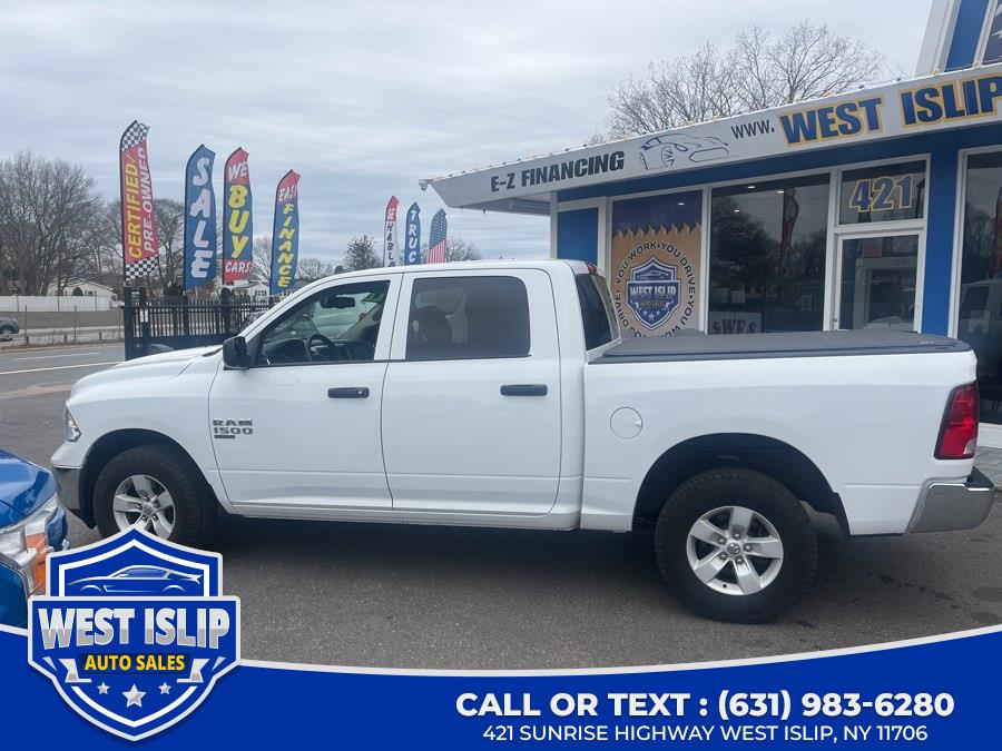 2022 RAM 1500 Classic SLT 4x4 Crew Cab 5'7's photo
