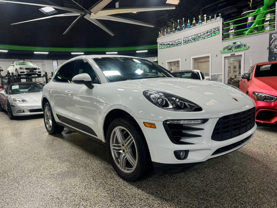 2016 Porsche Macan S