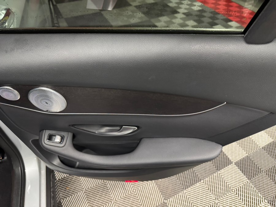 2020 Mercedes-Benz GLC GLC300 - Photo 16