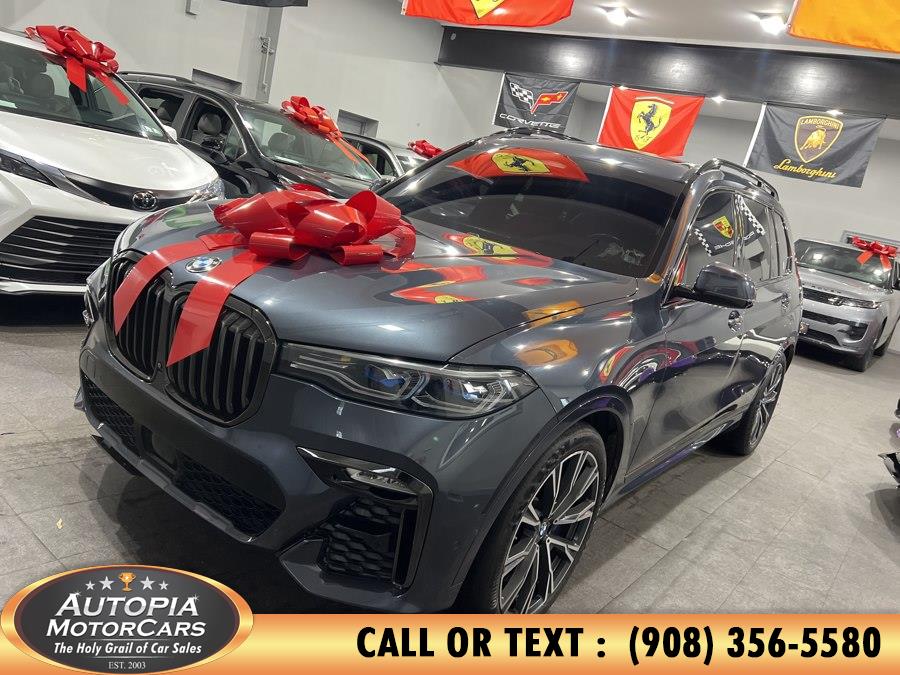 2021 BMW X7 M50i's photo