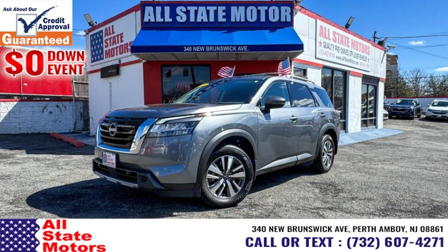 2023 Nissan Pathfinder SL 4WD's photo