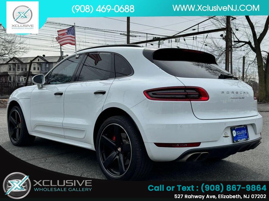 2017 Porsche Macan Turbo's photo
