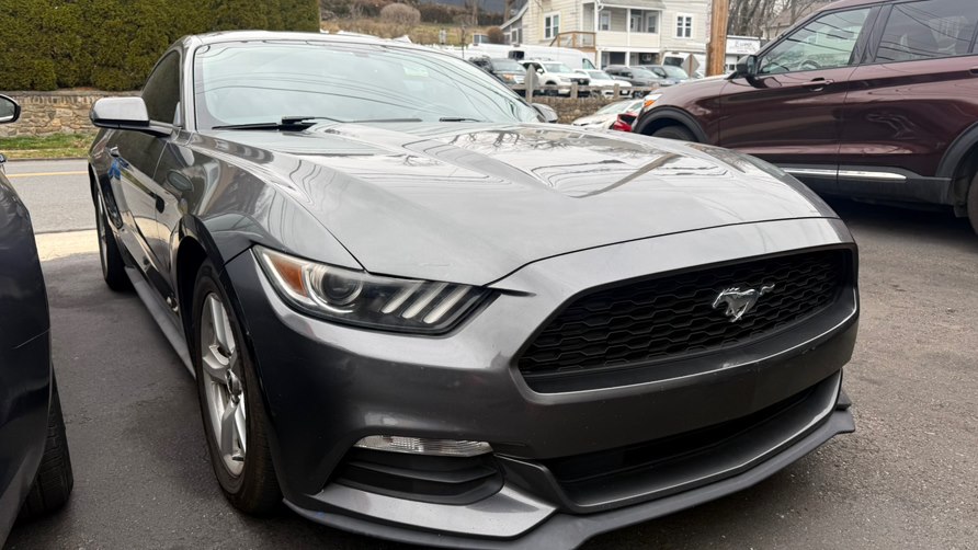 2017 Ford Mustang V6