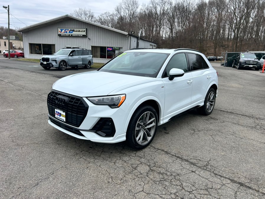2022 Audi Q3 45 TFSI S Line Premium quattro's photo