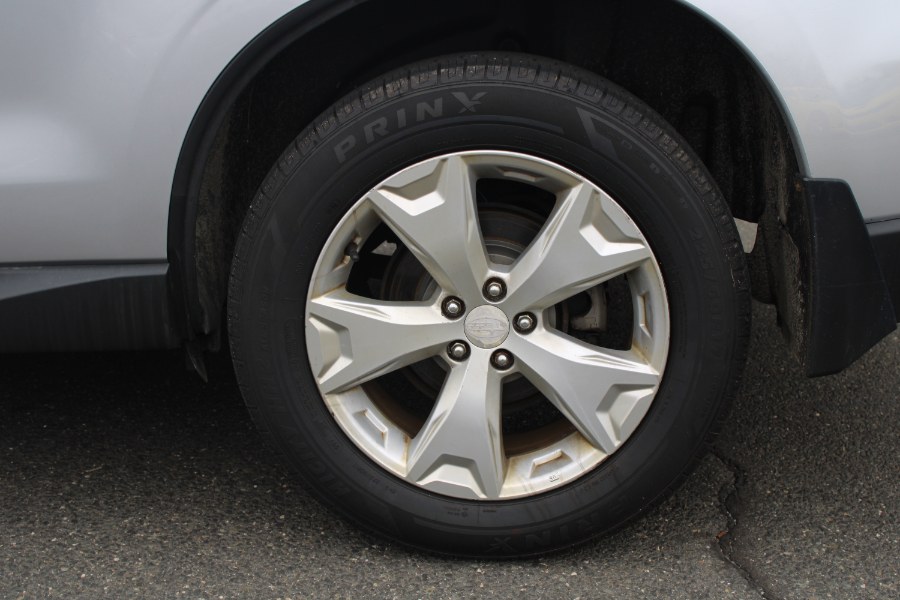 2015 Subaru Forester i - Photo 11