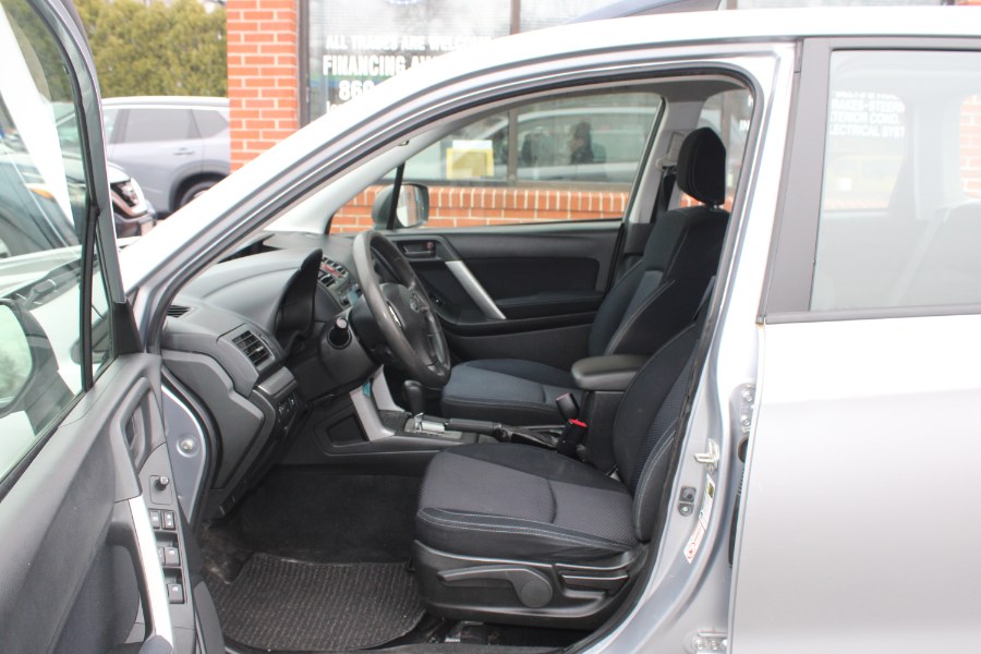 2015 Subaru Forester i - Photo 15