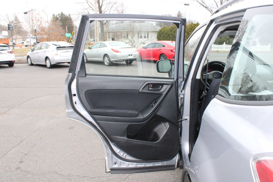 2015 Subaru Forester i - Photo 16