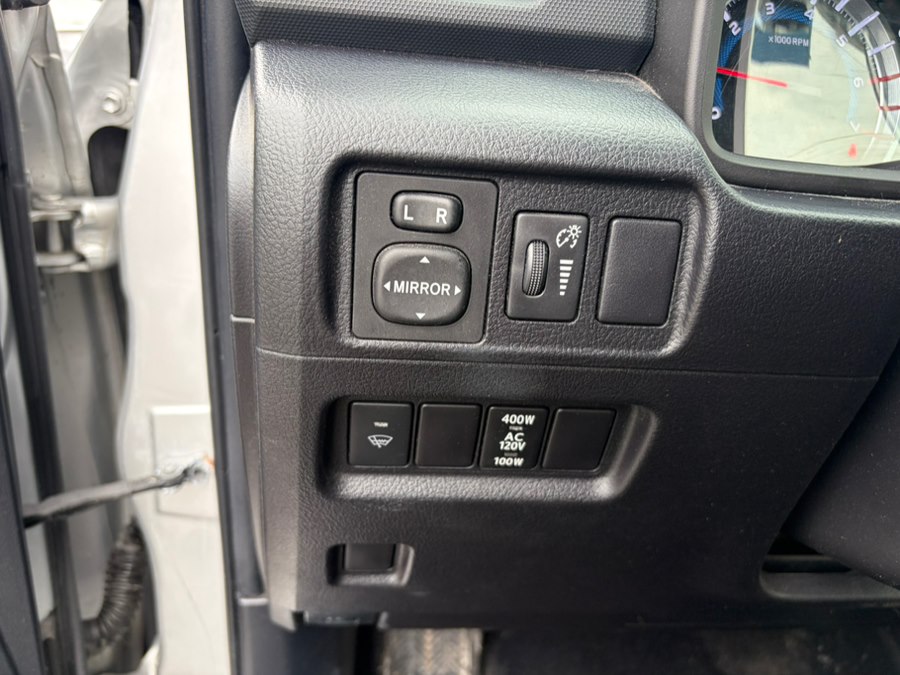 2015 Toyota 4Runner Limited - Photo 21