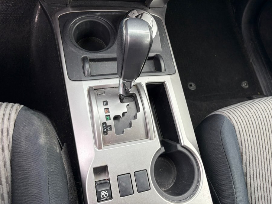 2015 Toyota 4Runner Limited - Photo 18