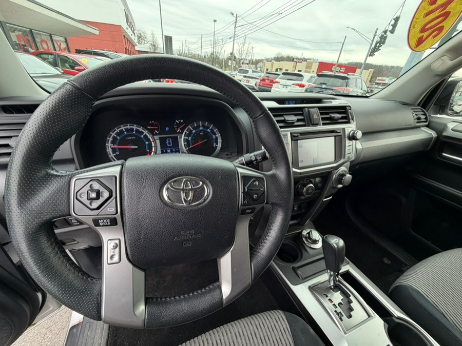 2015 Toyota 4Runner Limited - Photo 23