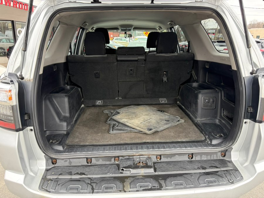 2015 Toyota 4Runner Limited - Photo 8