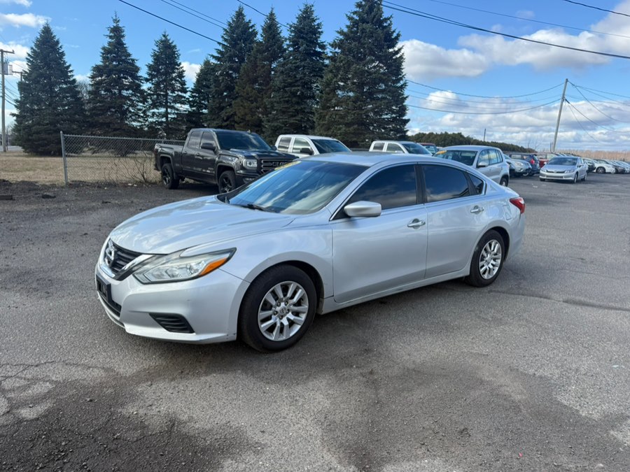 2016 Nissan Altima 4dr Sdn I4 2.5 SR, available for sale in East Windsor, Connecticut | A1 Auto Sale LLC. East Windsor, Connecticut