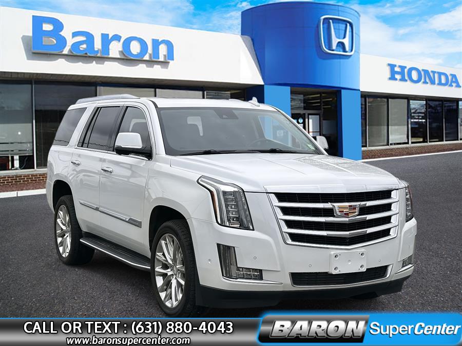 Used 2020 Cadillac Escalade in Patchogue, New York | Baron Supercenter. Patchogue, New York