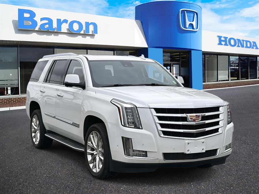 Used 2020 Cadillac Escalade in Patchogue, New York | Baron Supercenter. Patchogue, New York