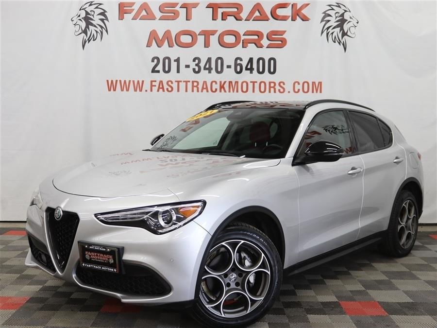 2021 Alfa Romeo Stelvio Base
