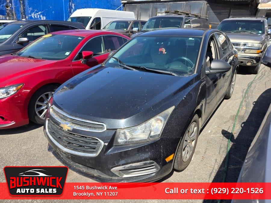 2015 Chevrolet Cruze LS Auto's photo