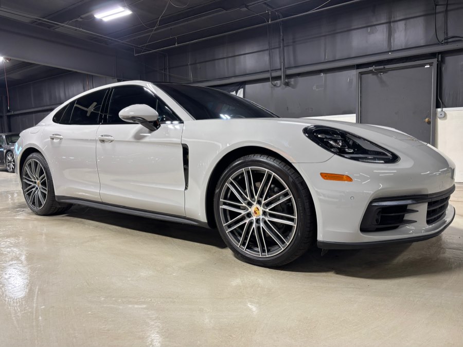 2017 Porsche Panamera 4S