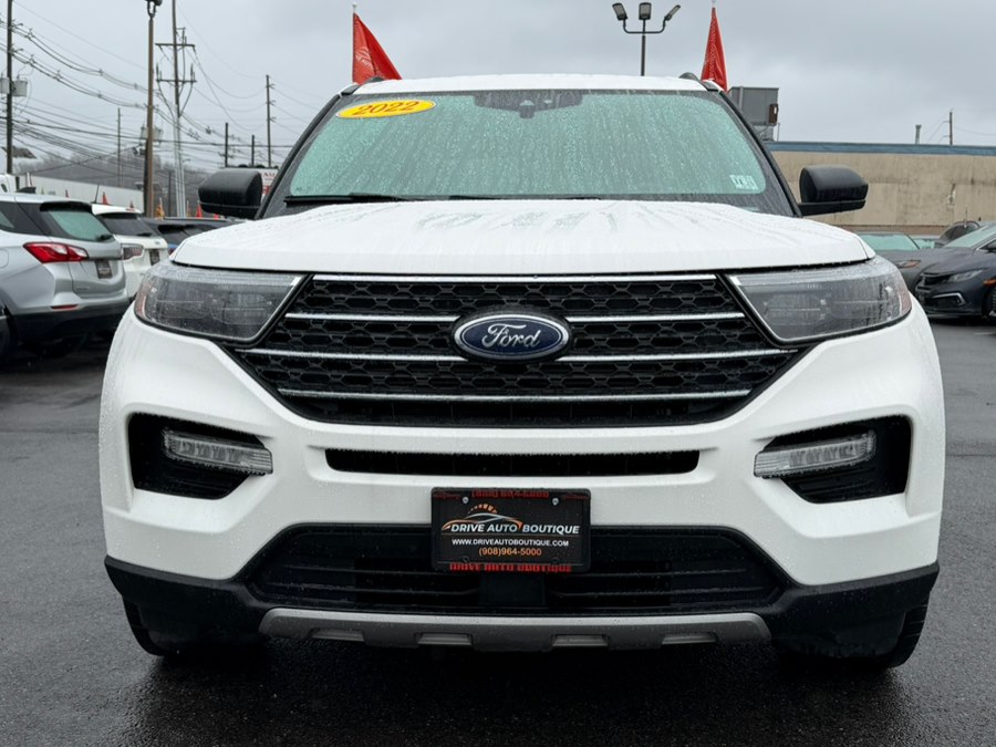 2022 Ford Explorer XLT 4WD's photo