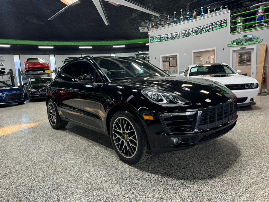 2018 Porsche Macan Base