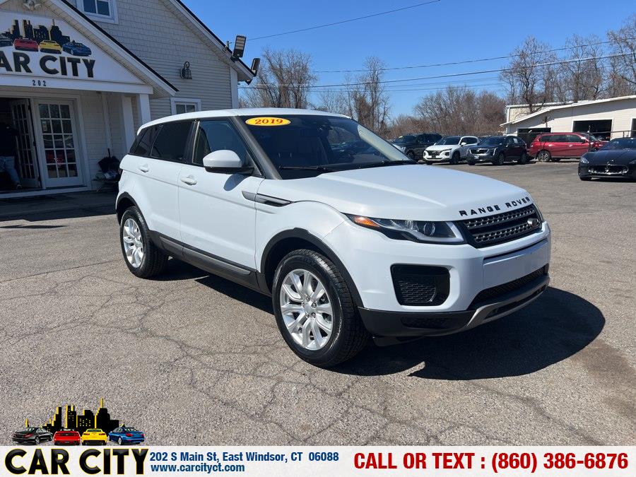 2019 Land Rover Range Rover Evoque SE's photo