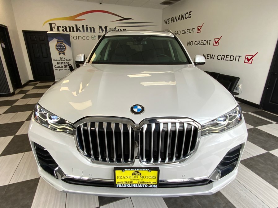 2021 BMW X7 xDrive40i's photo