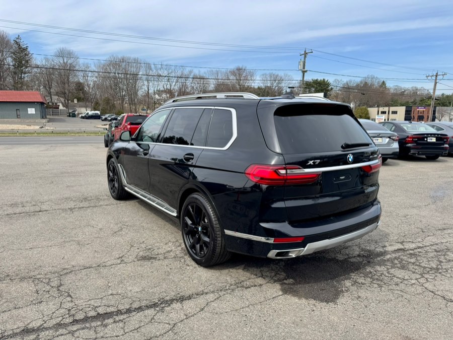 2020 BMW X7 xDrive40i's photo