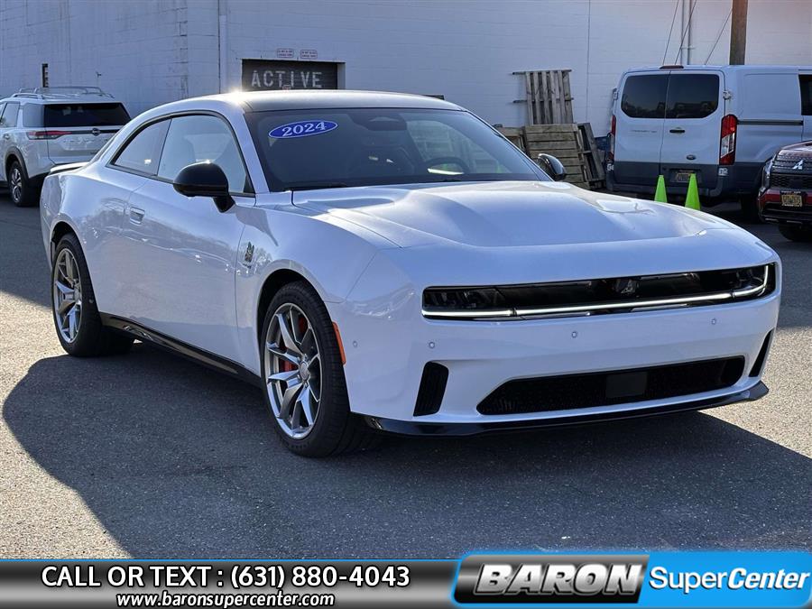 Used 2024 Dodge Charger Daytona in Patchogue, New York | Baron Supercenter. Patchogue, New York