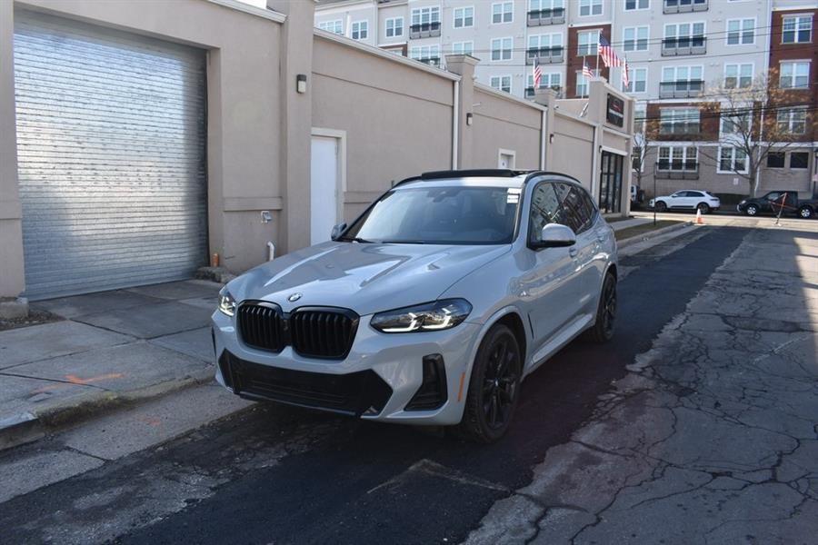 2023 BMW X3 sDrive30i's photo