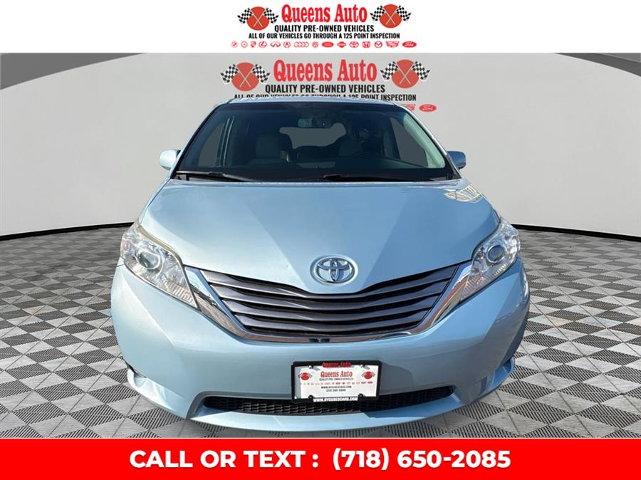 2017 Toyota Sienna XLE