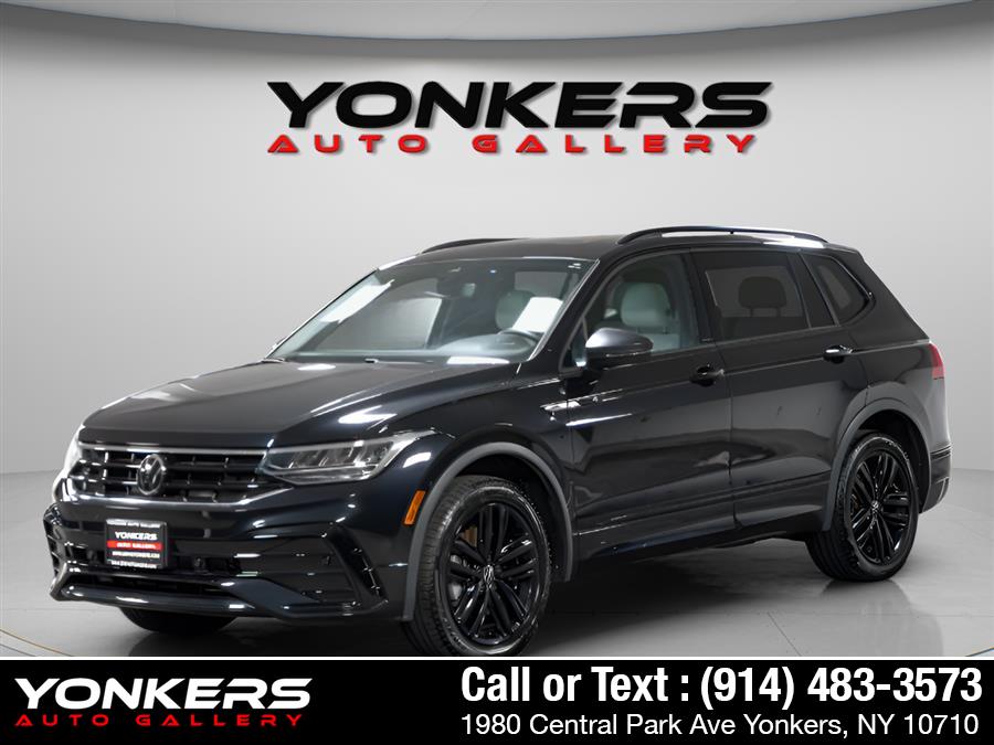 2022 Volkswagen Tiguan 2.0T SE R-Line Black 4Motion's photo
