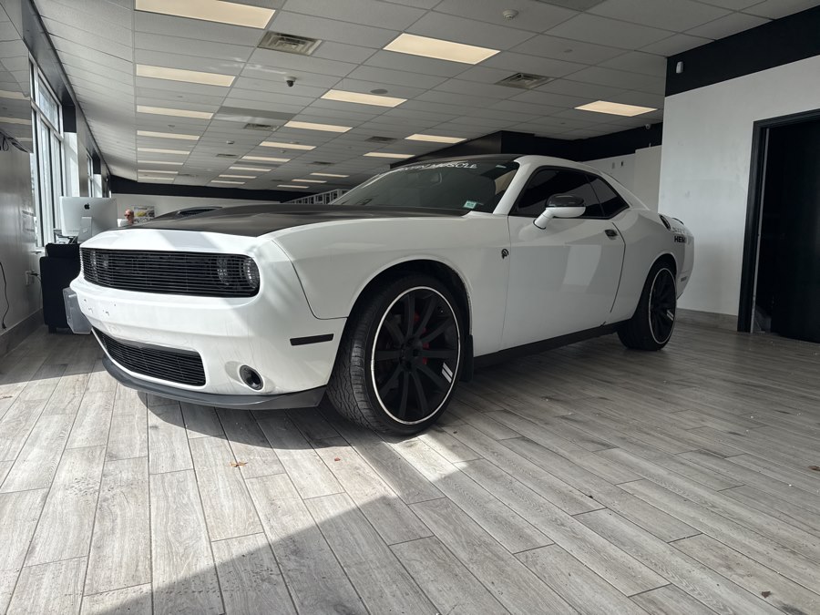 2018 Dodge Challenger SXT Plus