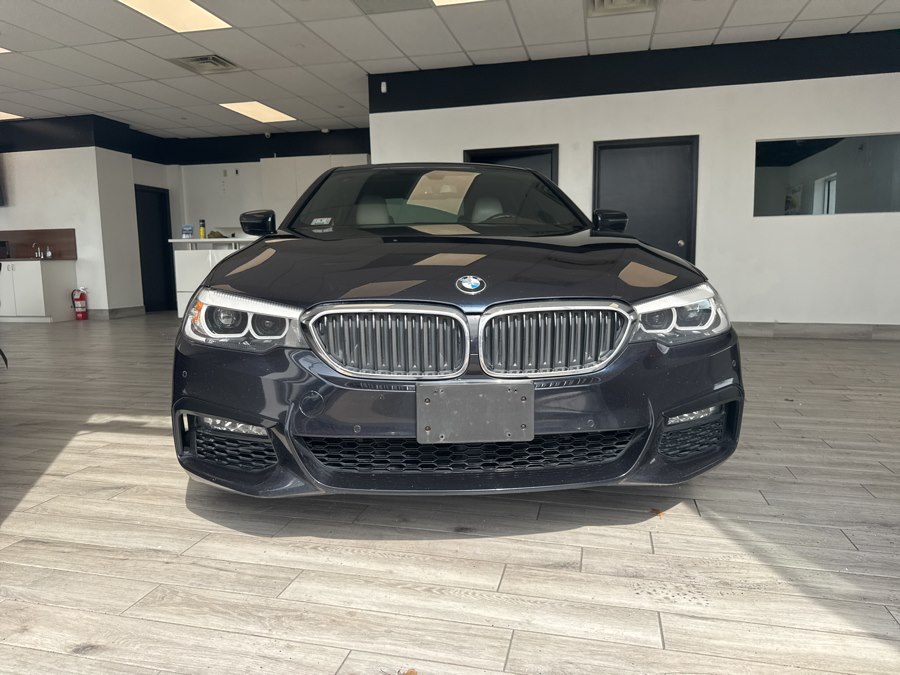 2017 BMW 5 Series 530i Sedan's photo