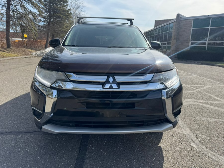 2018 Mitsubishi Outlander ES S-AWC's photo