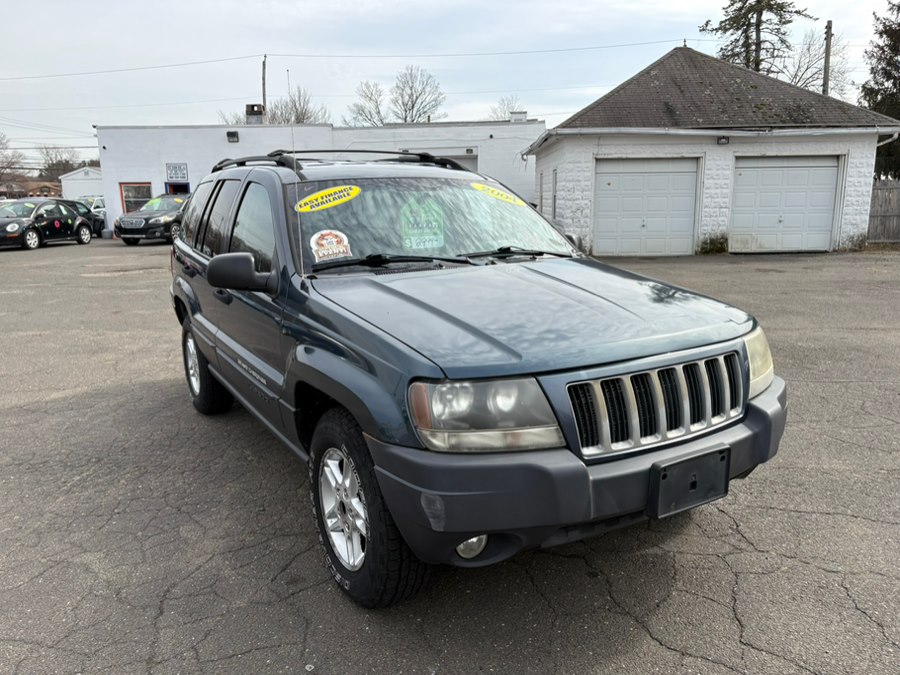2004 Jeep Grand Cherokee 4dr Laredo 4WD, available for sale in East Windsor, Connecticut | CT Car Co LLC. East Windsor, Connecticut