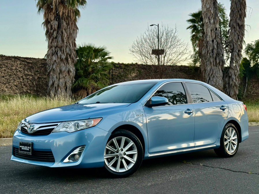 2012 Toyota Camry LE Hybrid