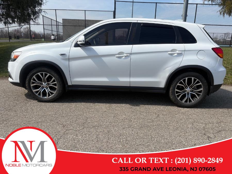 2019 Mitsubishi Outlander Sport 2.0 ES AWC CVT's photo