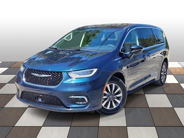 2023 Chrysler Pacifica Hybrid