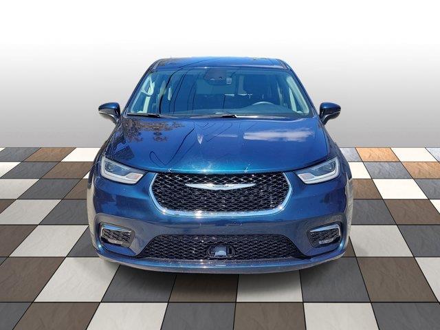 2023 Chrysler Pacifica Hybrid Touring L Hybrid's photo