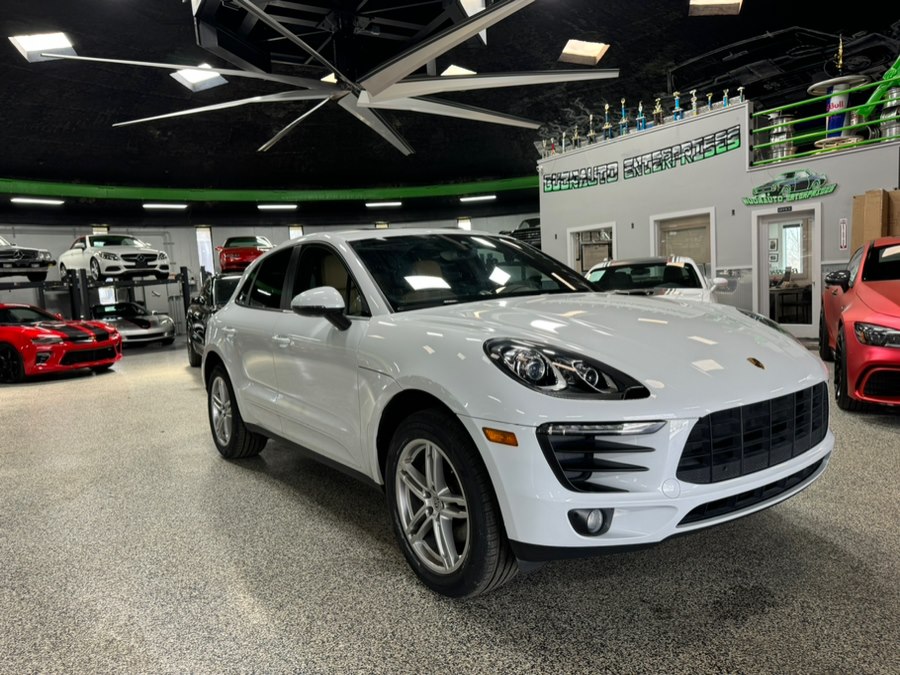 2018 Porsche Macan Base