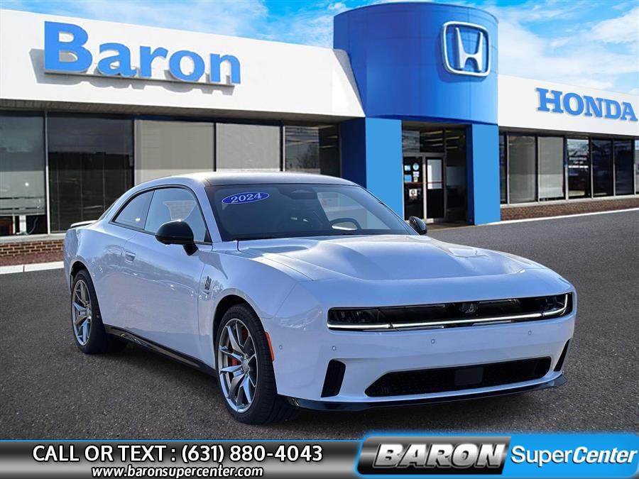 Used 2024 Dodge Charger Daytona in Patchogue, New York | Baron Supercenter. Patchogue, New York