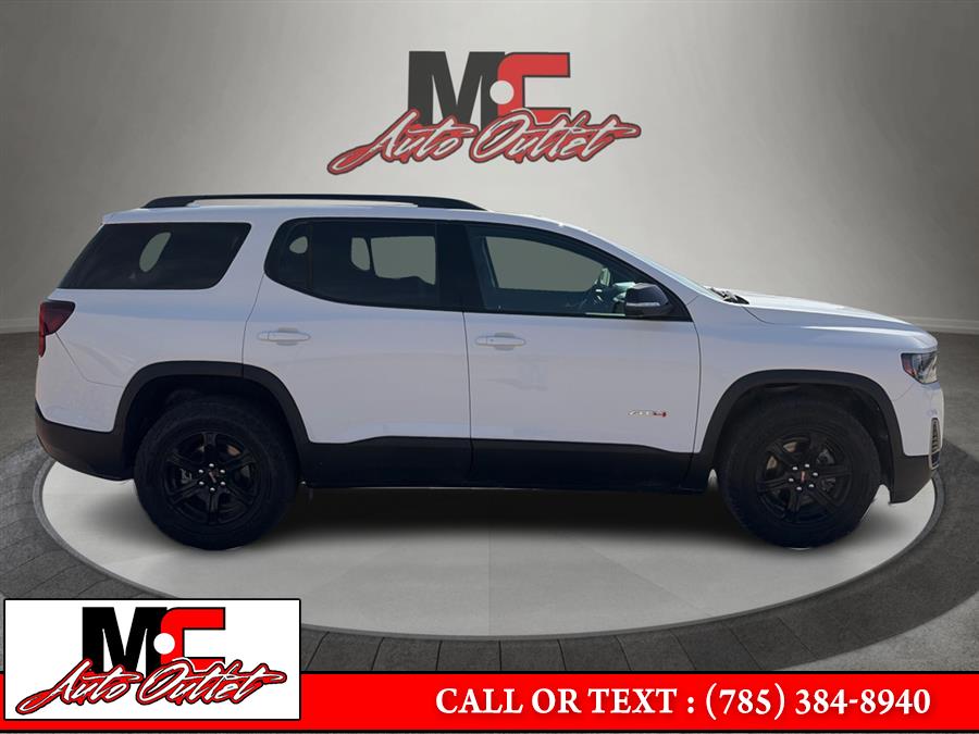 2023 GMC Acadia AT4 AWD's photo