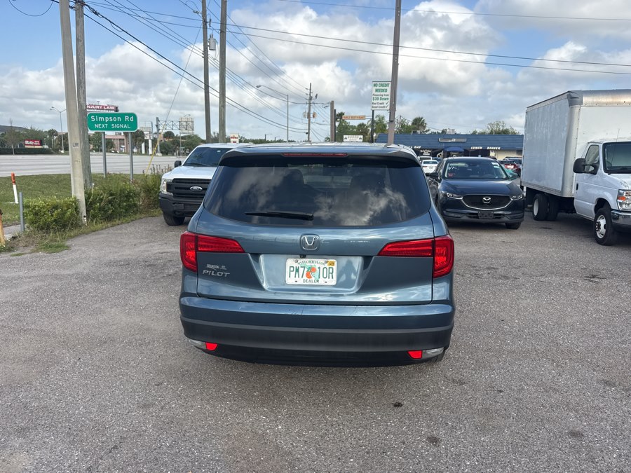 2017 Honda Pilot 2WD LX's photo