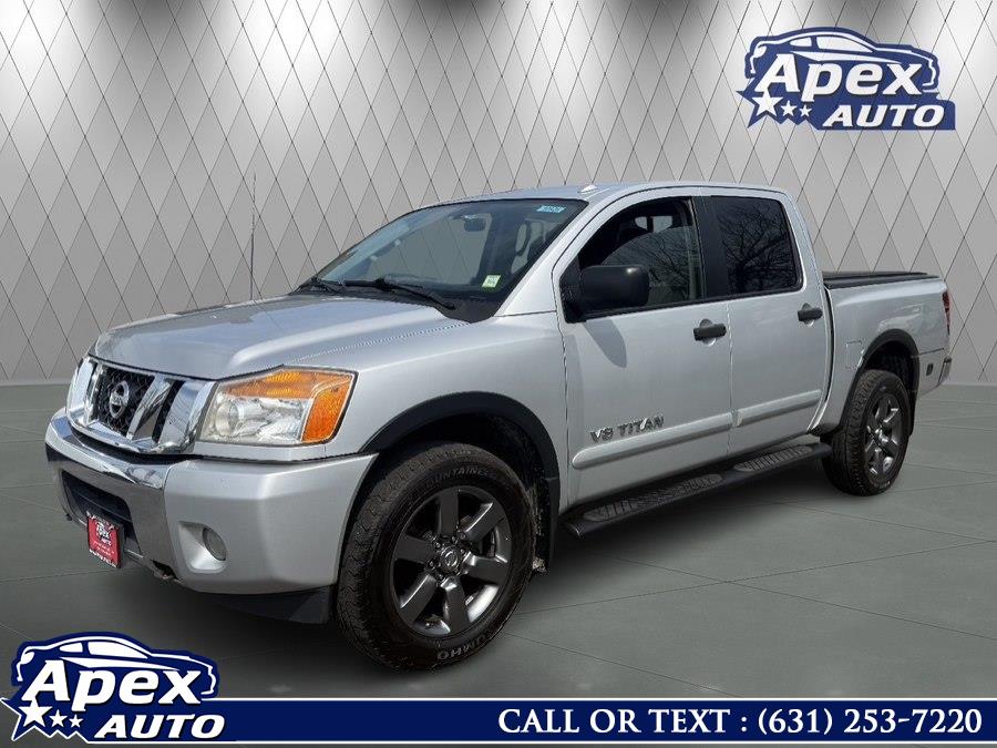 2015 Nissan Titan SV 4X4 Crew Cab SWB's photo