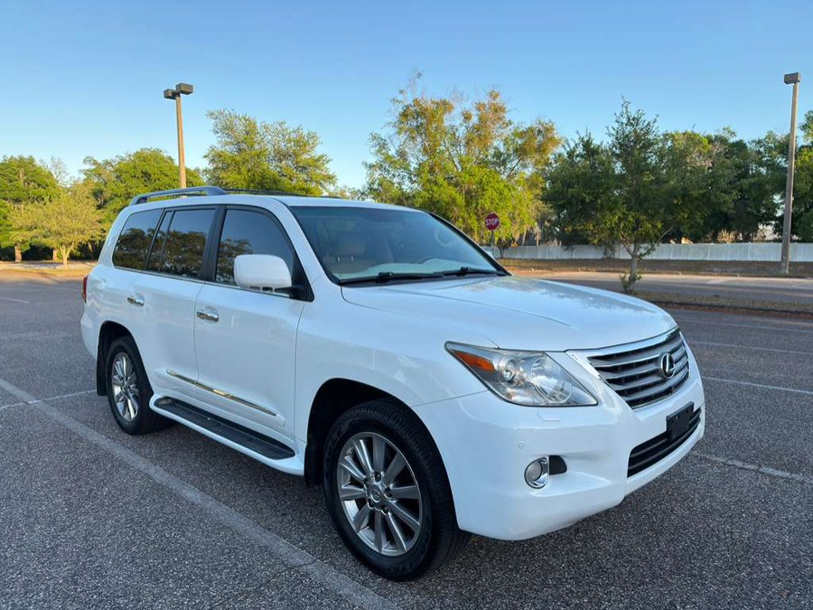 2011 Lexus LX 600 570's photo
