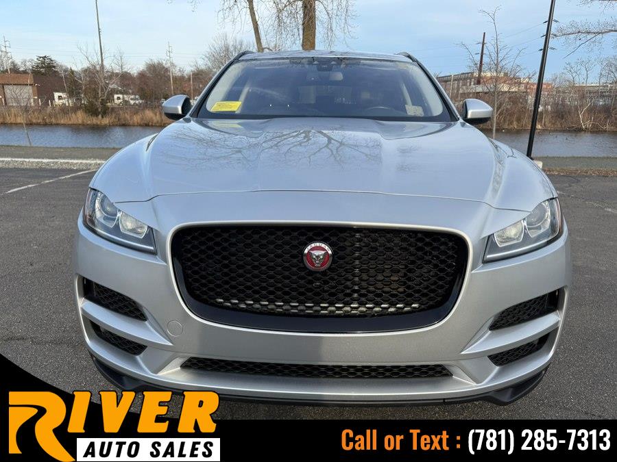 2018 Jaguar F-PACE 25t Premium AWD's photo