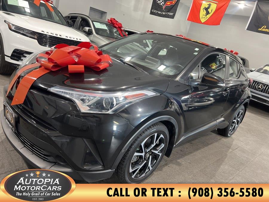 2019 Toyota C-HR XLE's photo