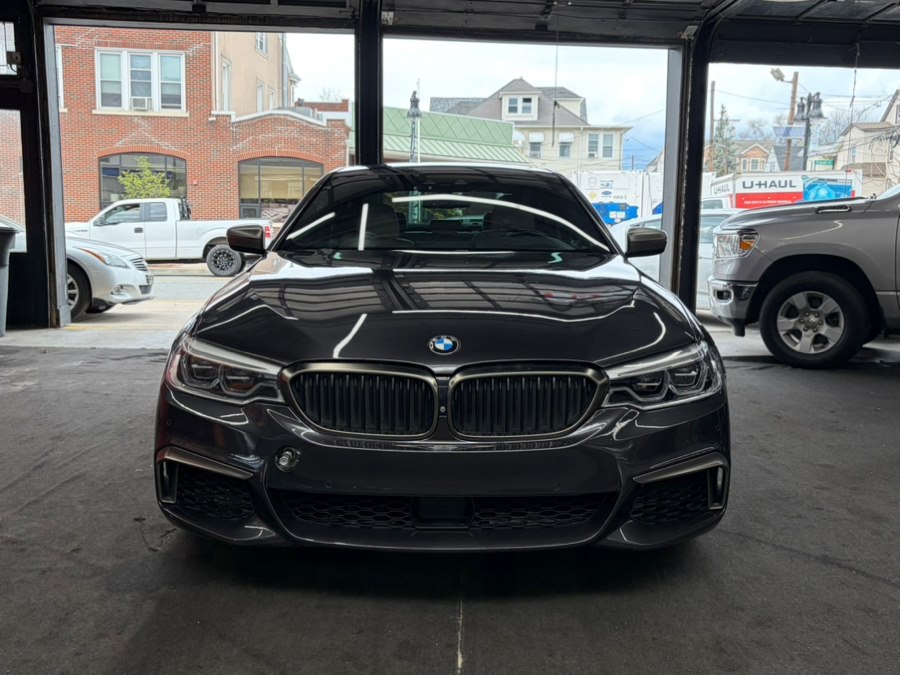 2018 BMW 5 Series M550i xDrive Sedan's photo