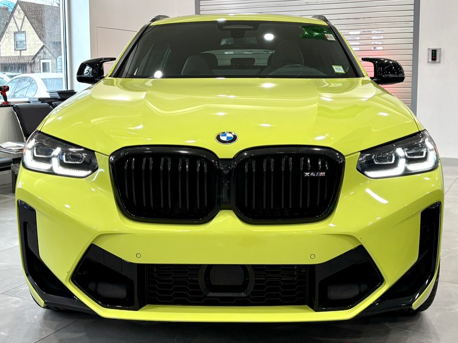 2023 BMW X4 M -'s photo